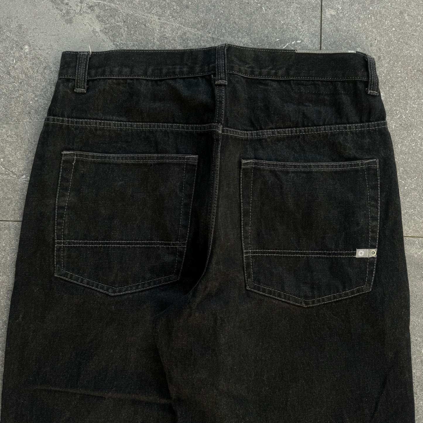 S TIER SOUTHPOLES OMGEEE - 36x31”