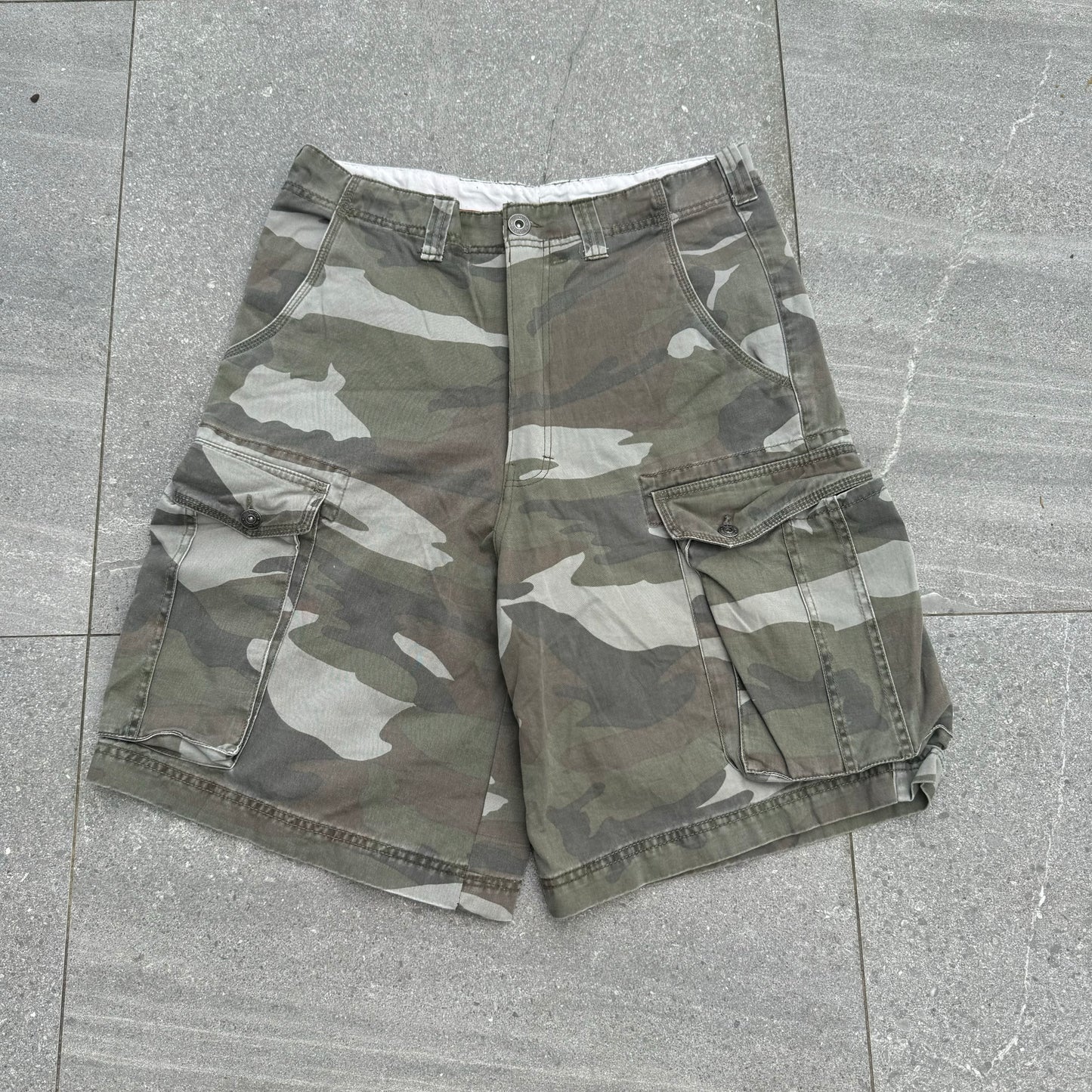 yeaaaah these fit so mf good 34x10.5”