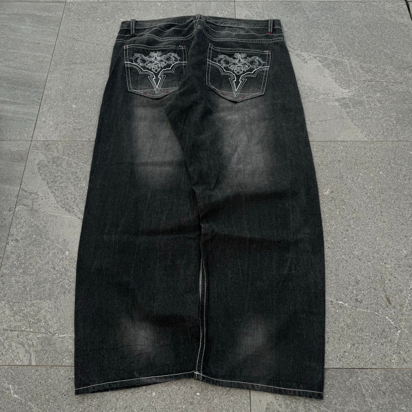 huge avirex jeans - 42x33”