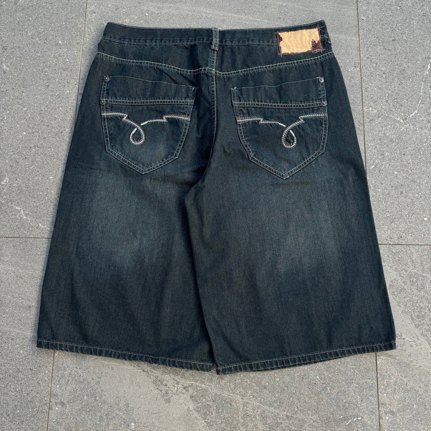 BAGGY ecko jorts - 38x14.5”