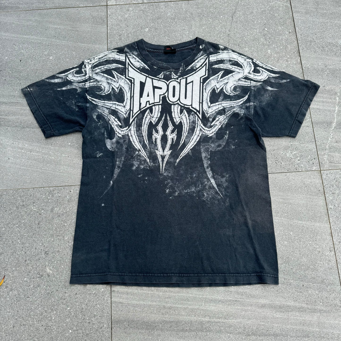 tapout thorn tee - L