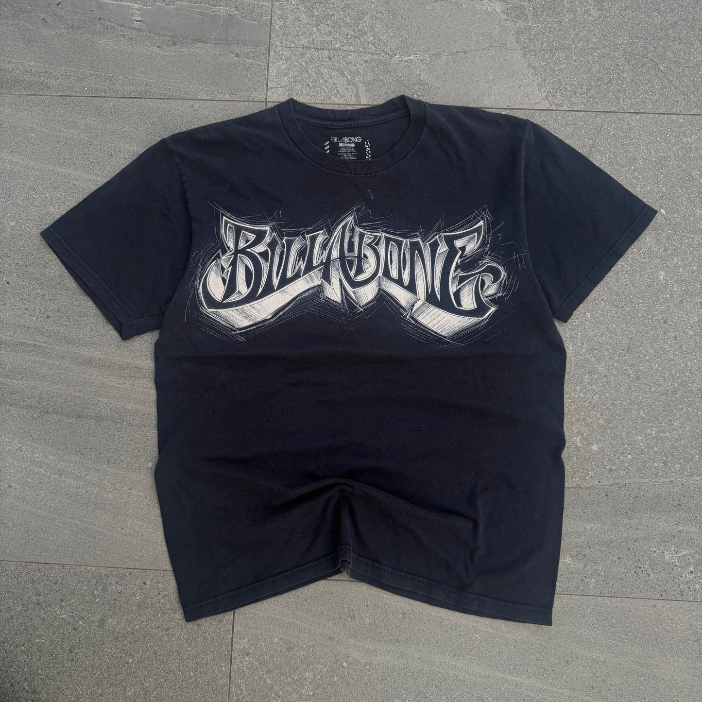 00s billabong tee - M