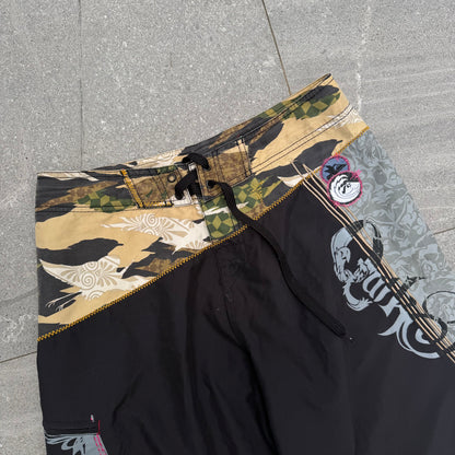 grail quiksilver camo split waist shorts - 31”