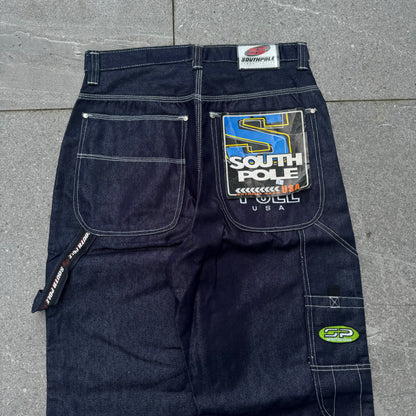 it’s so late and my eyes are wanting to close 33x30” southpole haha