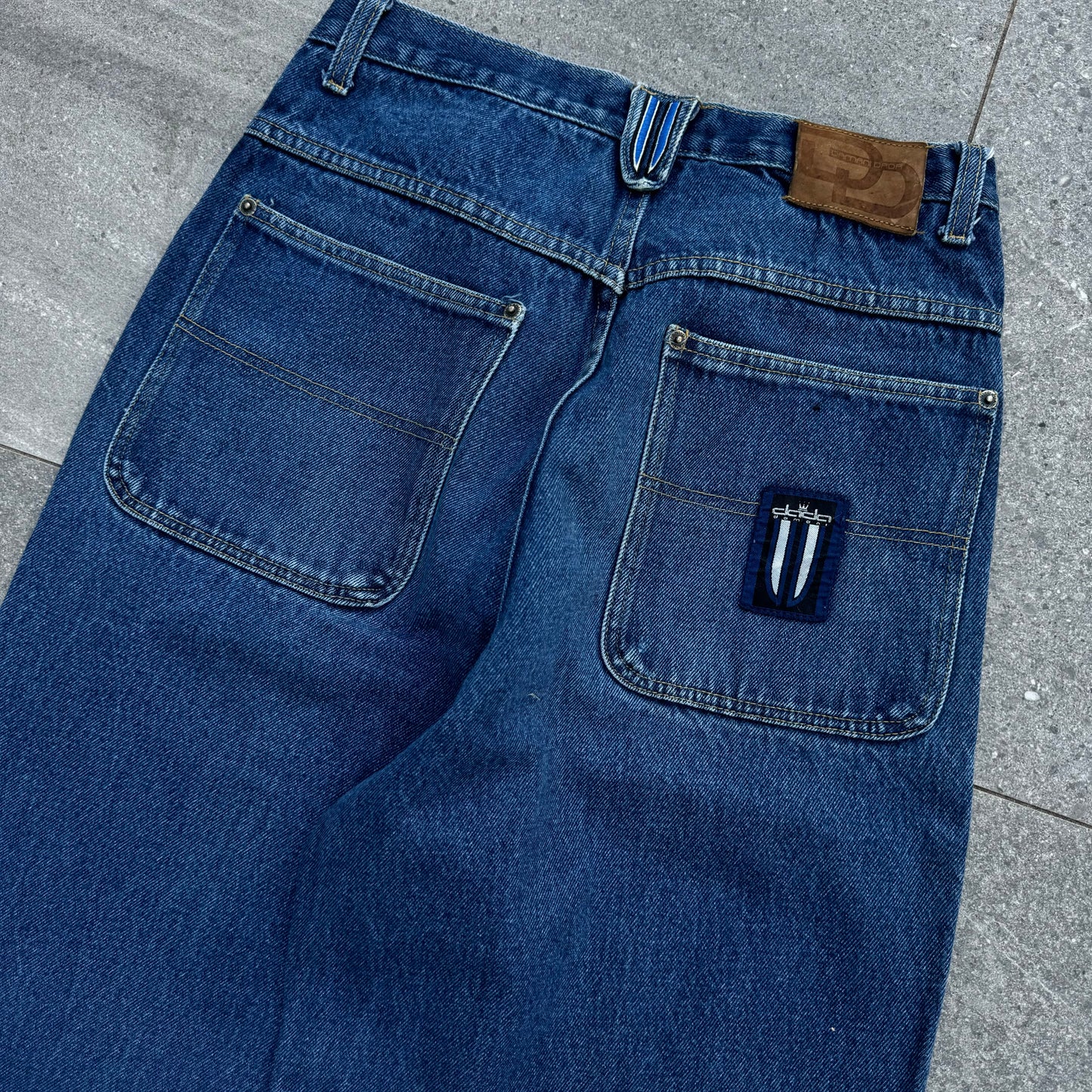 dada jeans - 31x29”