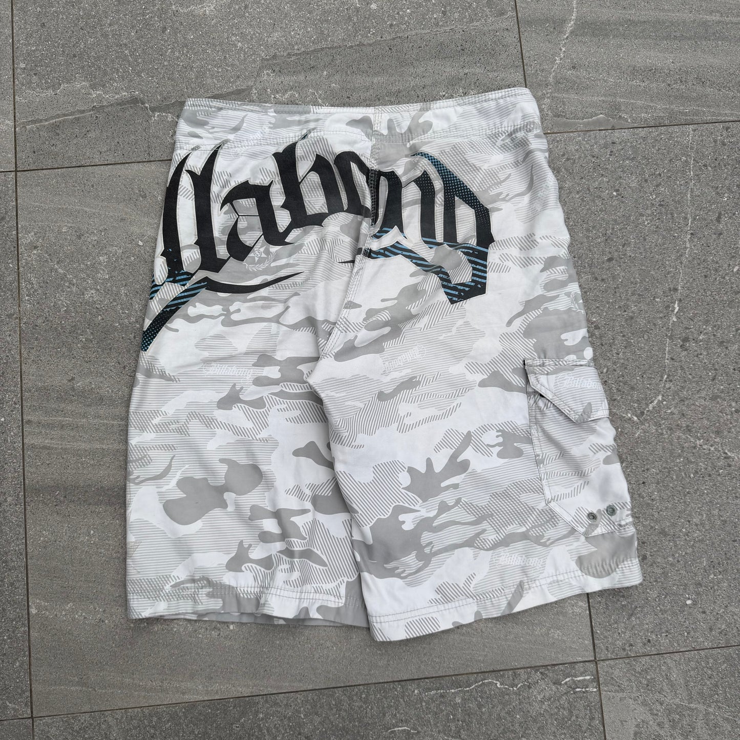 looooong af backhit billabong boardies - 33”