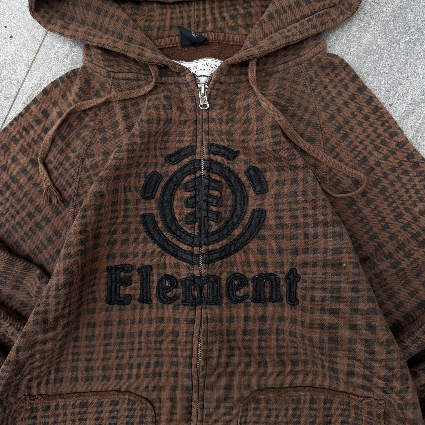 INSAEEEEEEEEEEEEEEEEE element choco plus - M