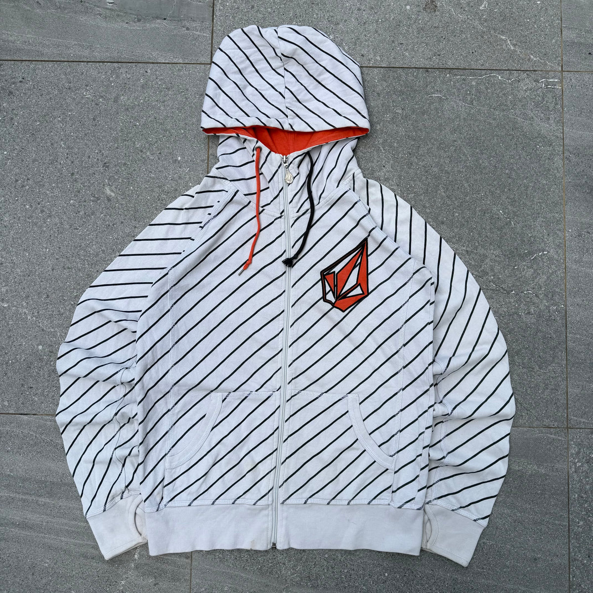 damn this is tough. volcom striped zipup - S