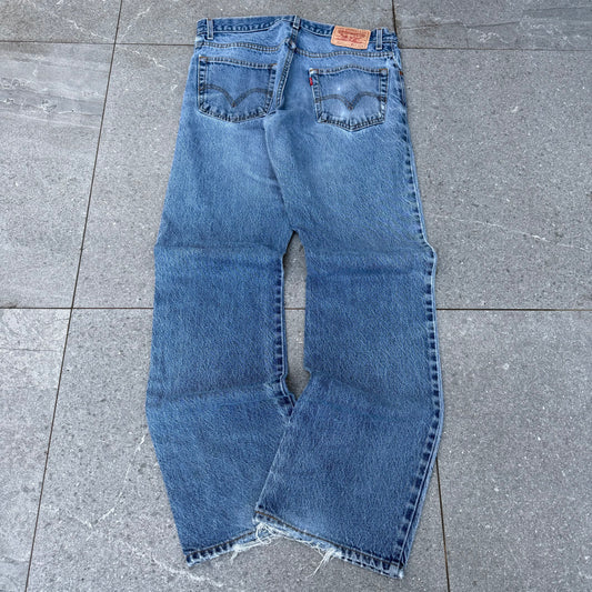 perfect distressed 517 bootcuts - 34x34”