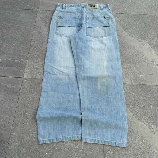 coldest wash ever - 34x31”