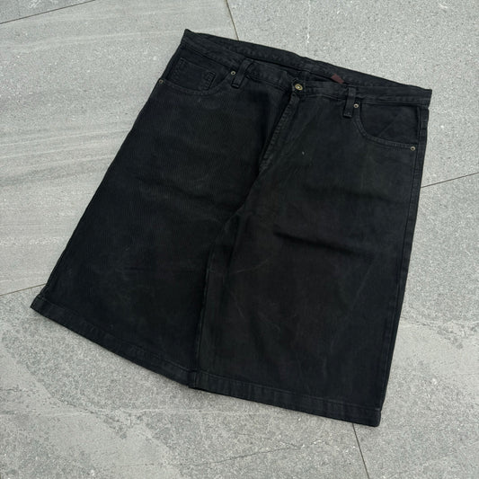 best fitting billabong jorts - 40x14”
