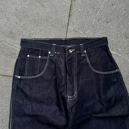 it’s so late and my eyes are wanting to close 33x30” southpole haha