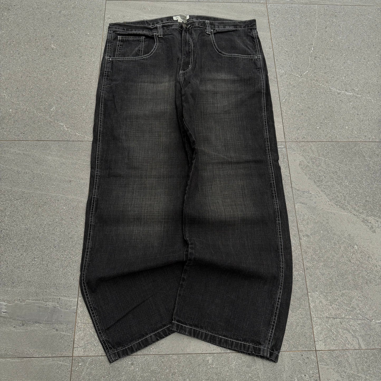 oh my god 🥹 dodeca southpoles - 42x32”