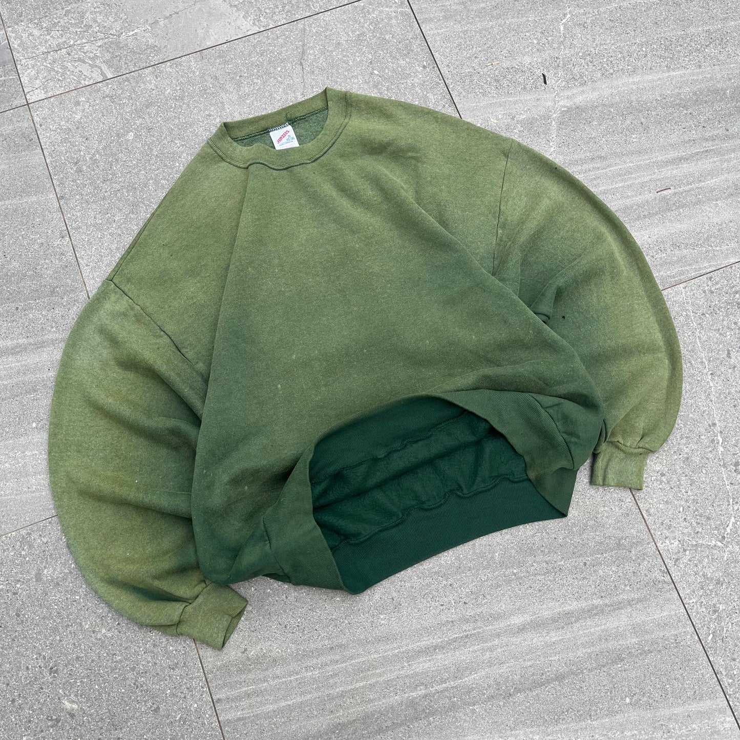 stunning emerald fade crewneck - 2XL