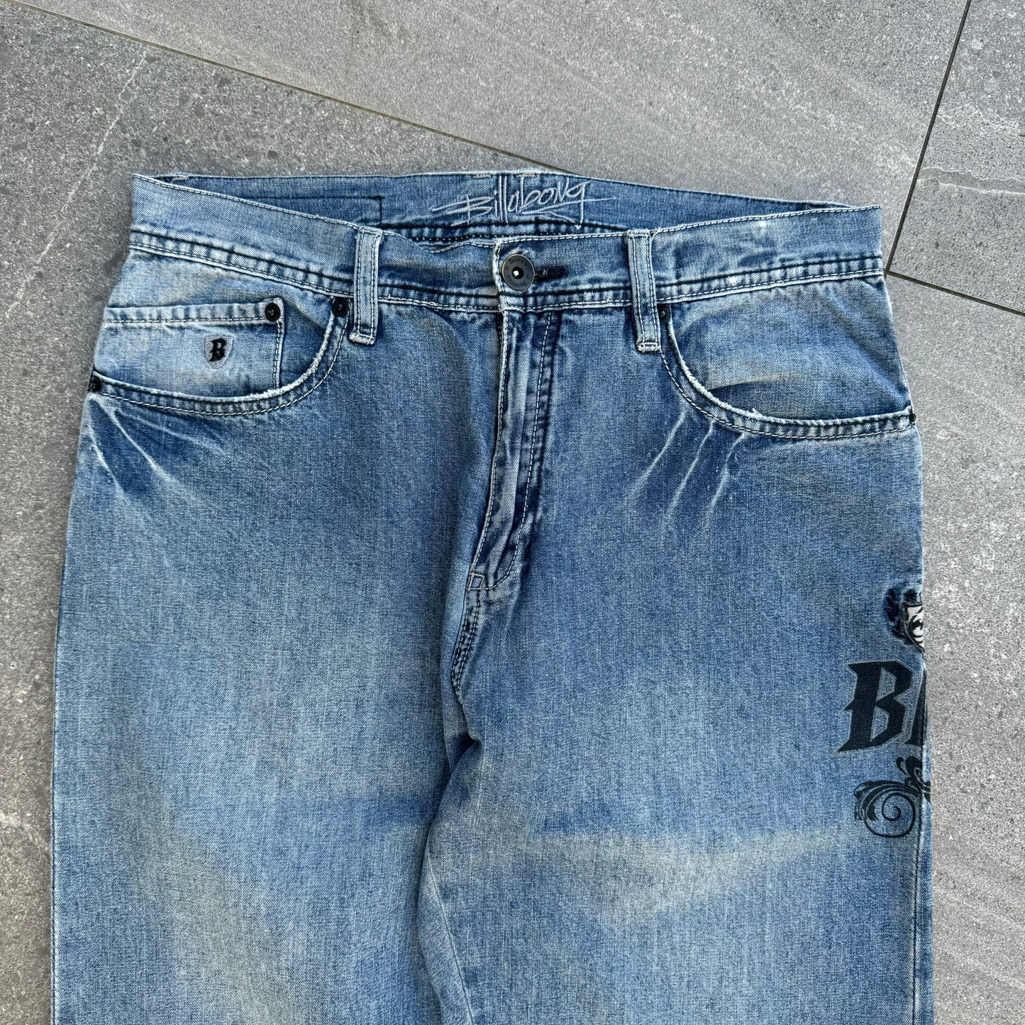 clean billabong jeans 31x32”