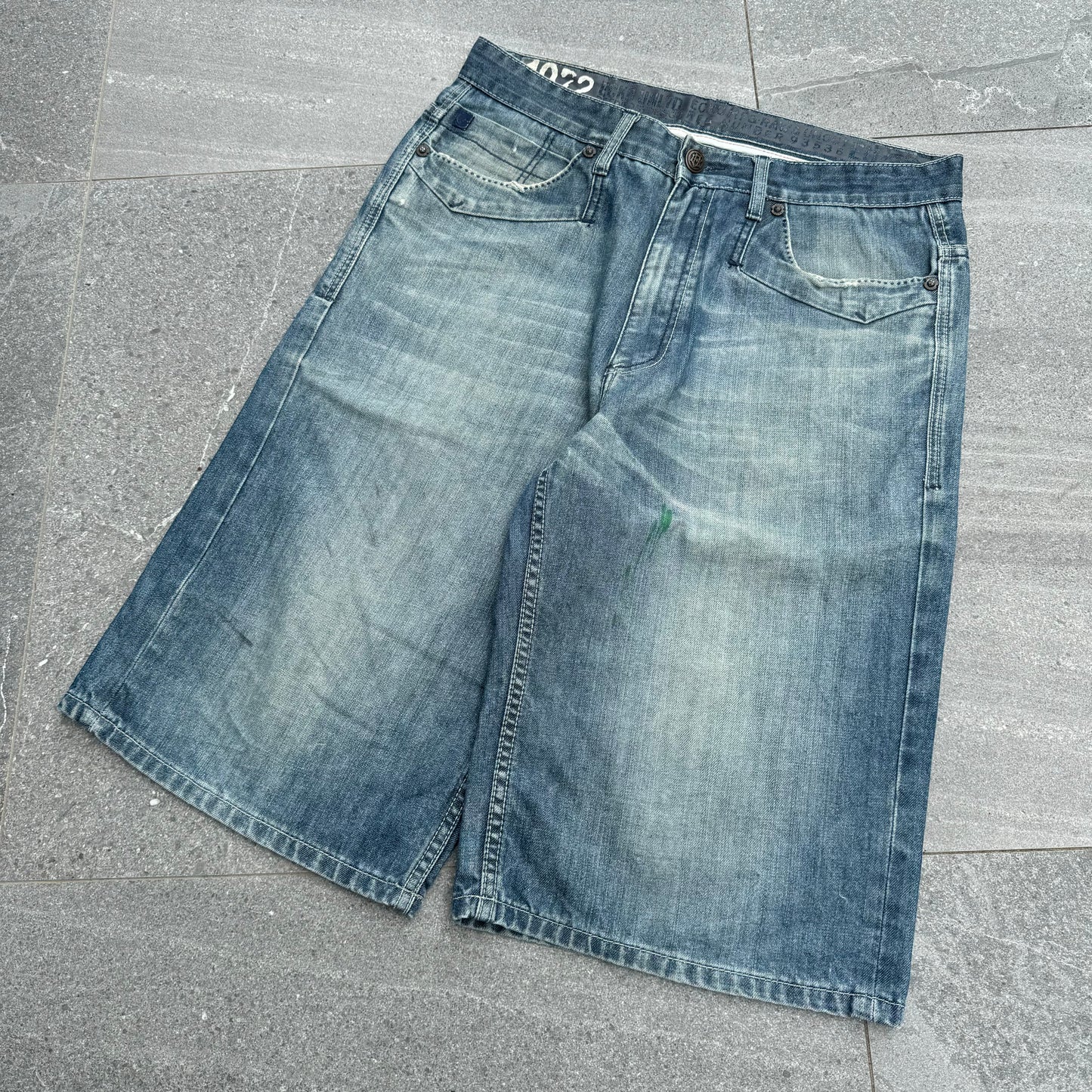 ecko jorts - 34”