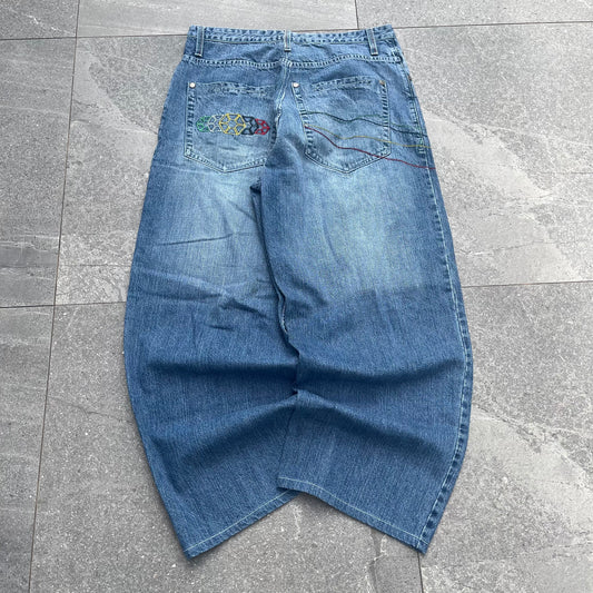 rasta embroidered southpoles - 34x29”