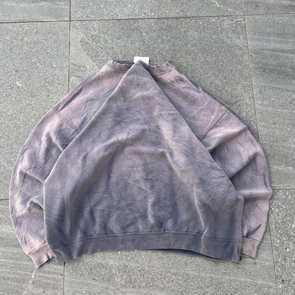 woooowww the wash on this crewneck too good - XL