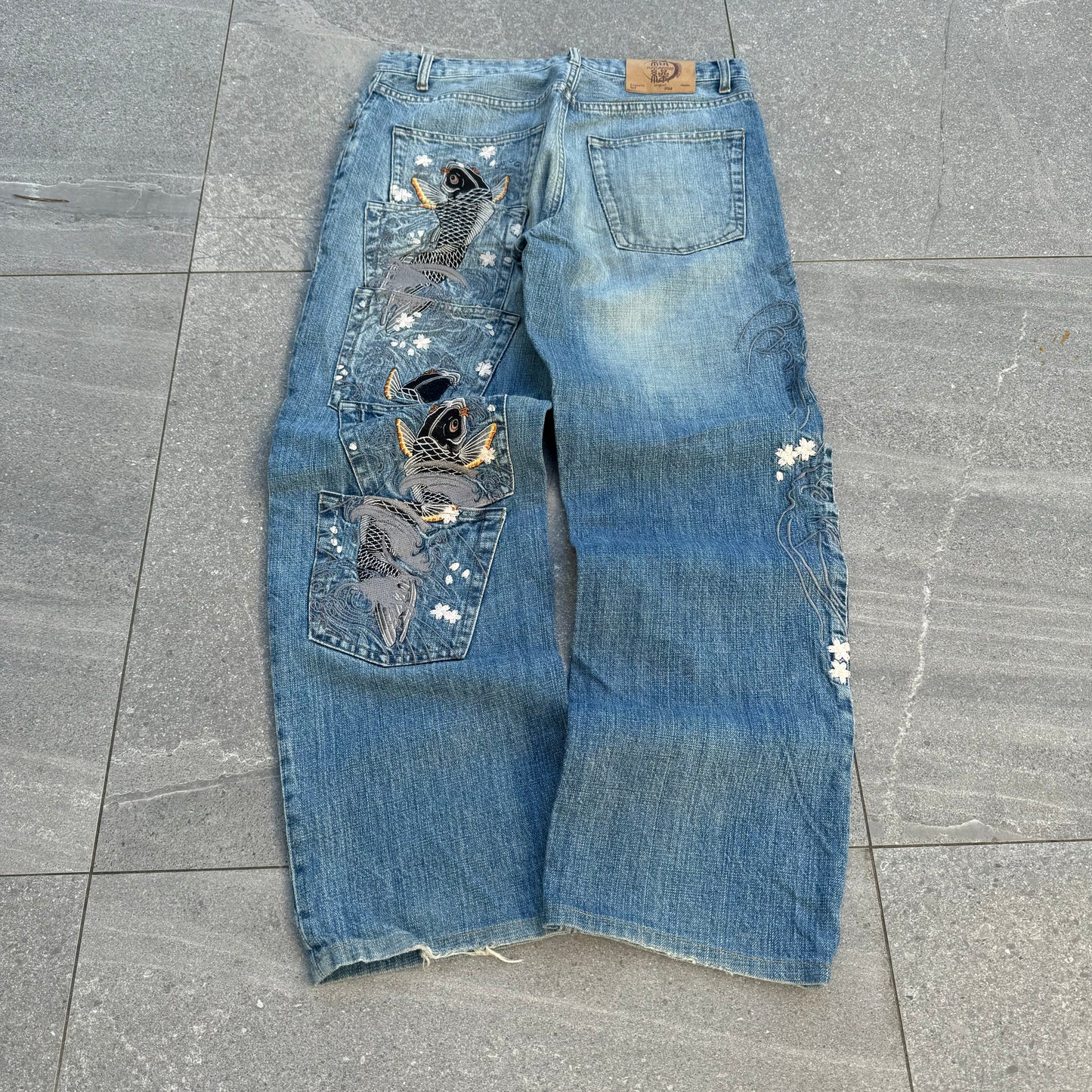 GOAT KARAKURI U NEED THESEEE - 34x30”