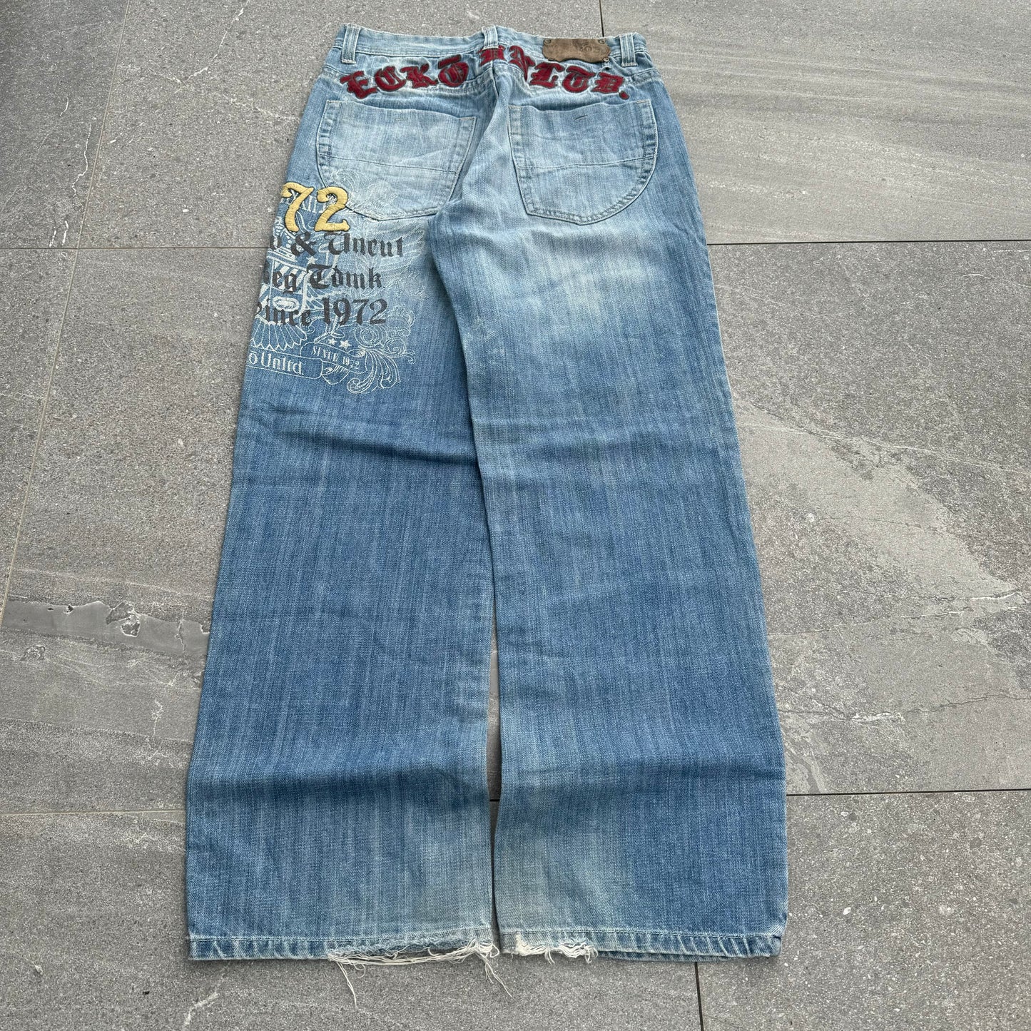 ecko jeans - 32”