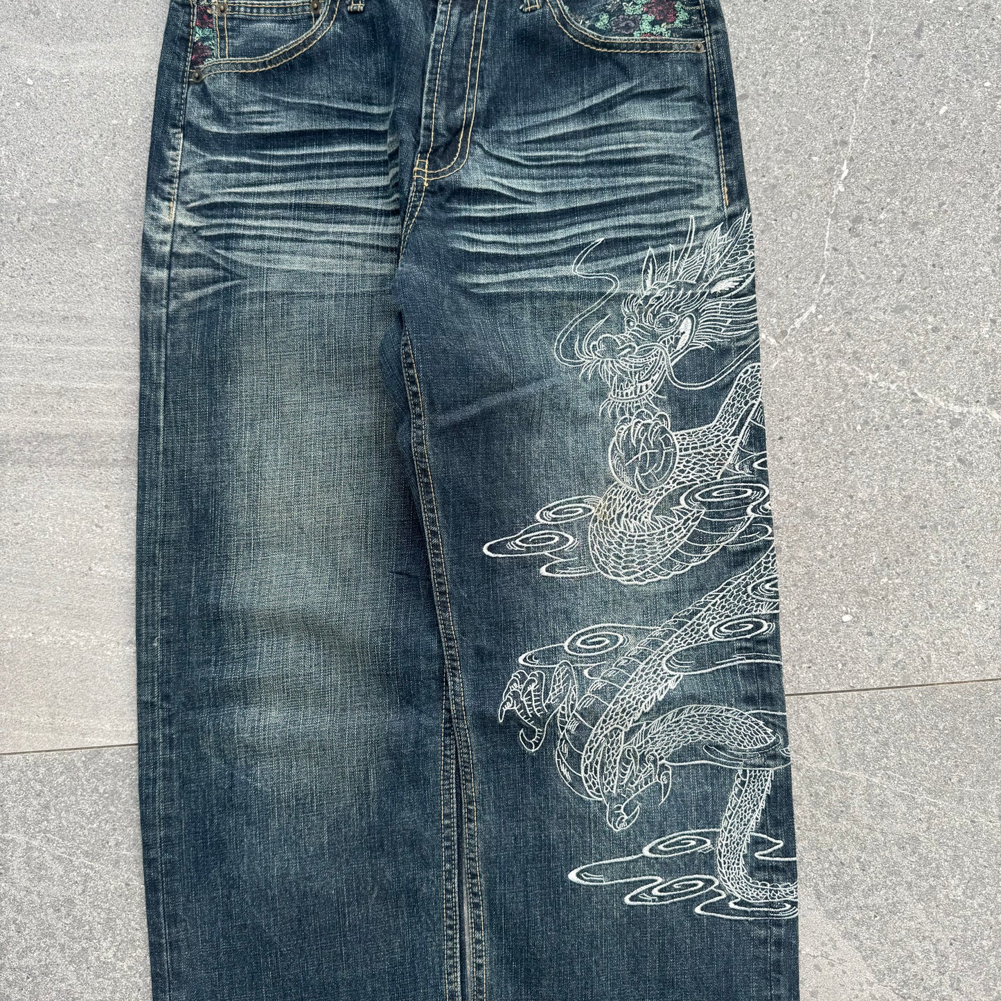 beautiful japanese jeans - 33x32”