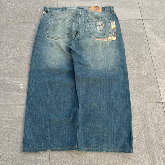 karakuri w the nicest details - 40x26”