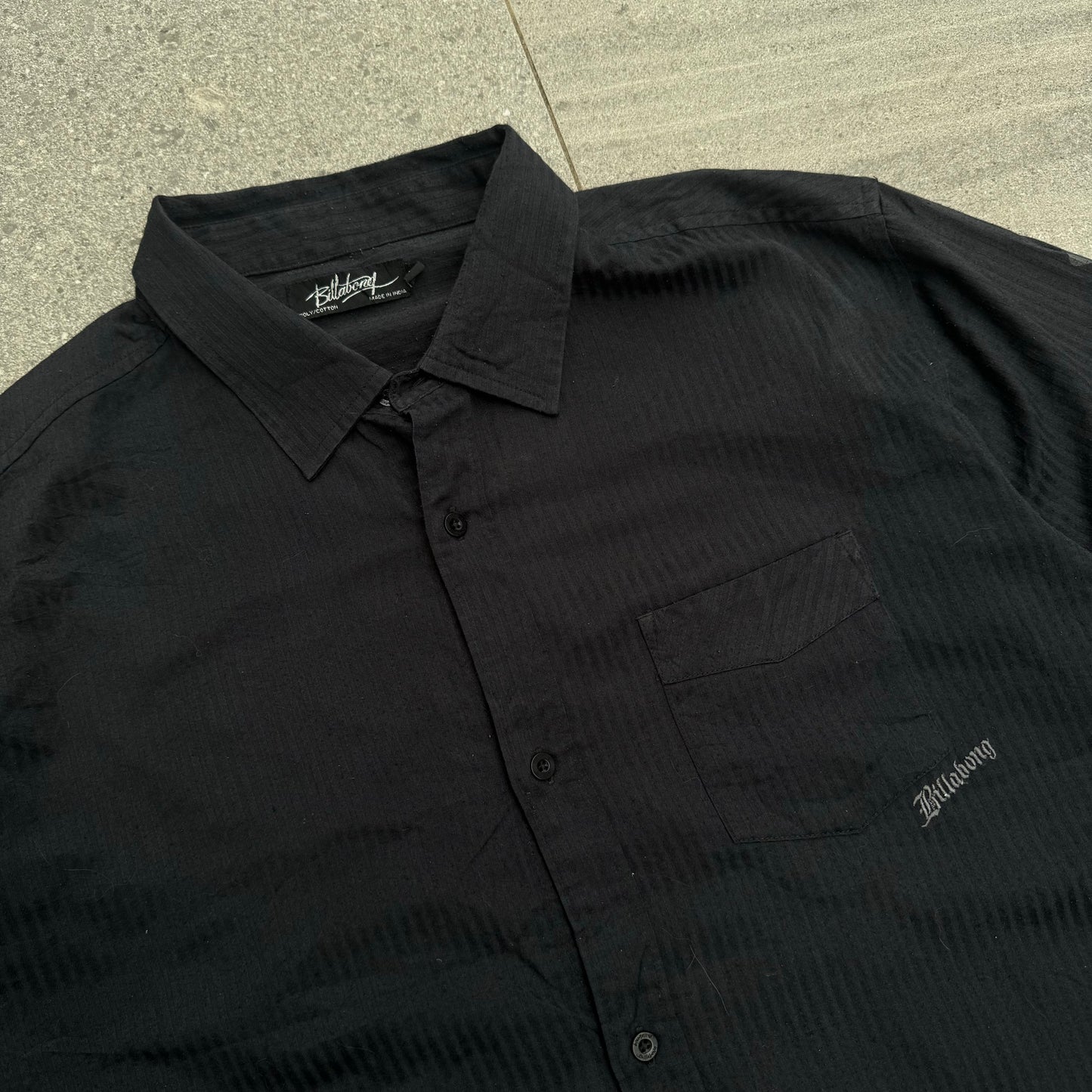 billabong shirt - XL