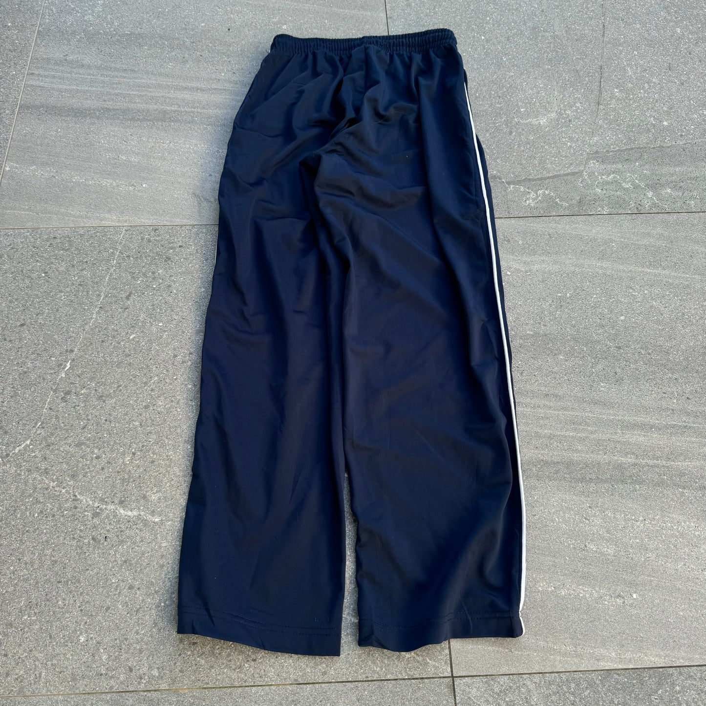 sooo clean OG nike trackies - S