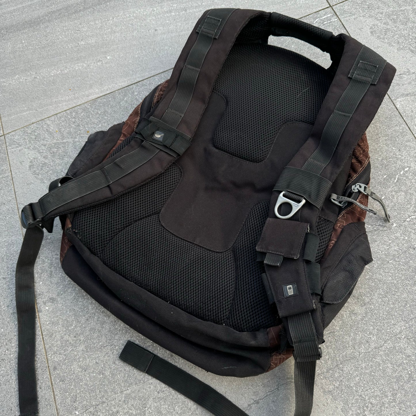 2000s oakley boardbag