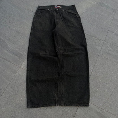 prolly the nicest fitting black jeans rn - 32x31”