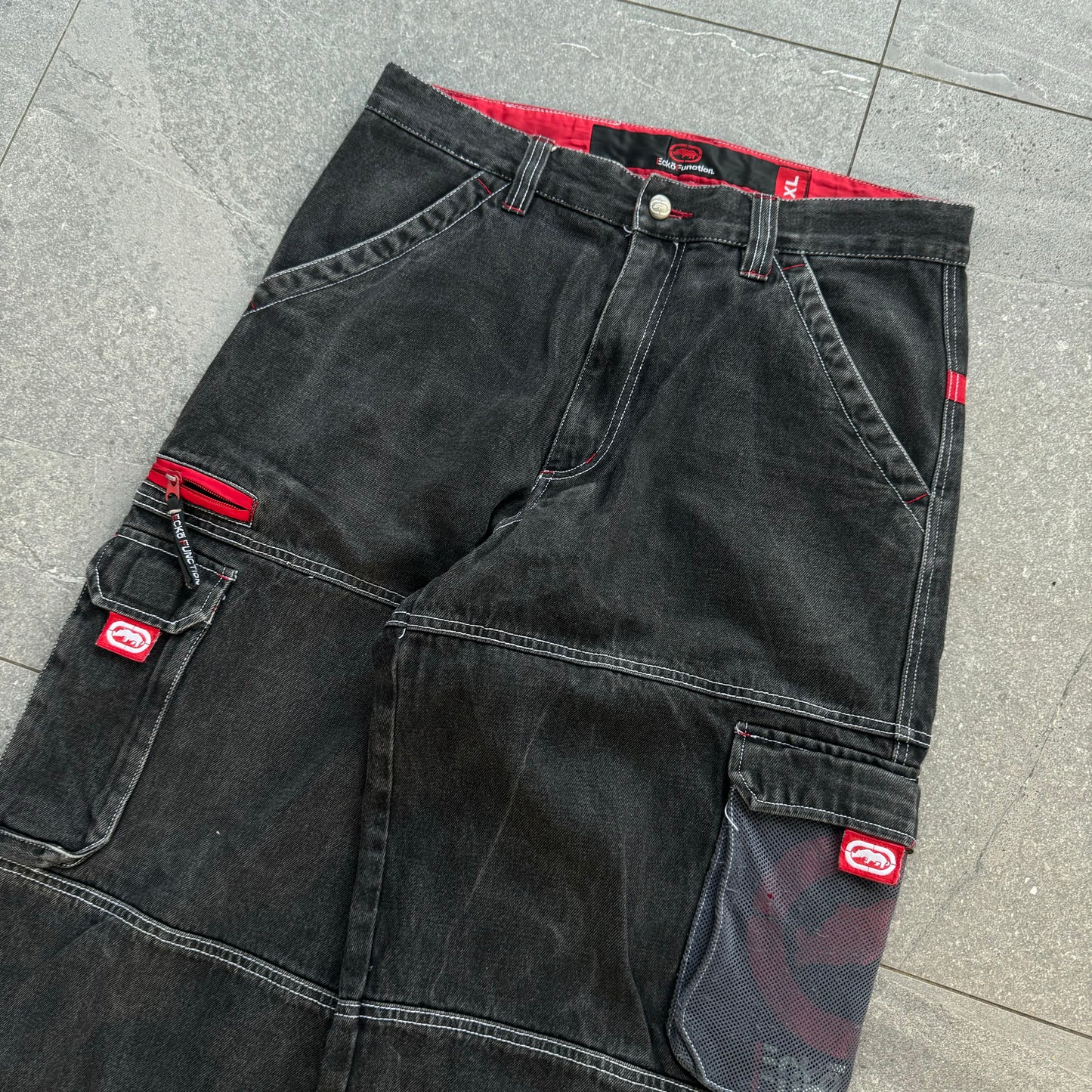 ecko functions - 34x31”