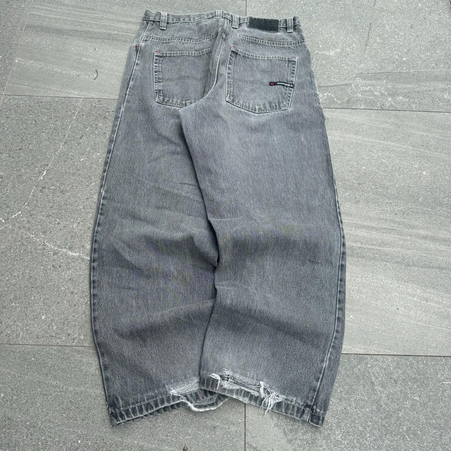 gorgeous stonewash southpoles - 34x31”
