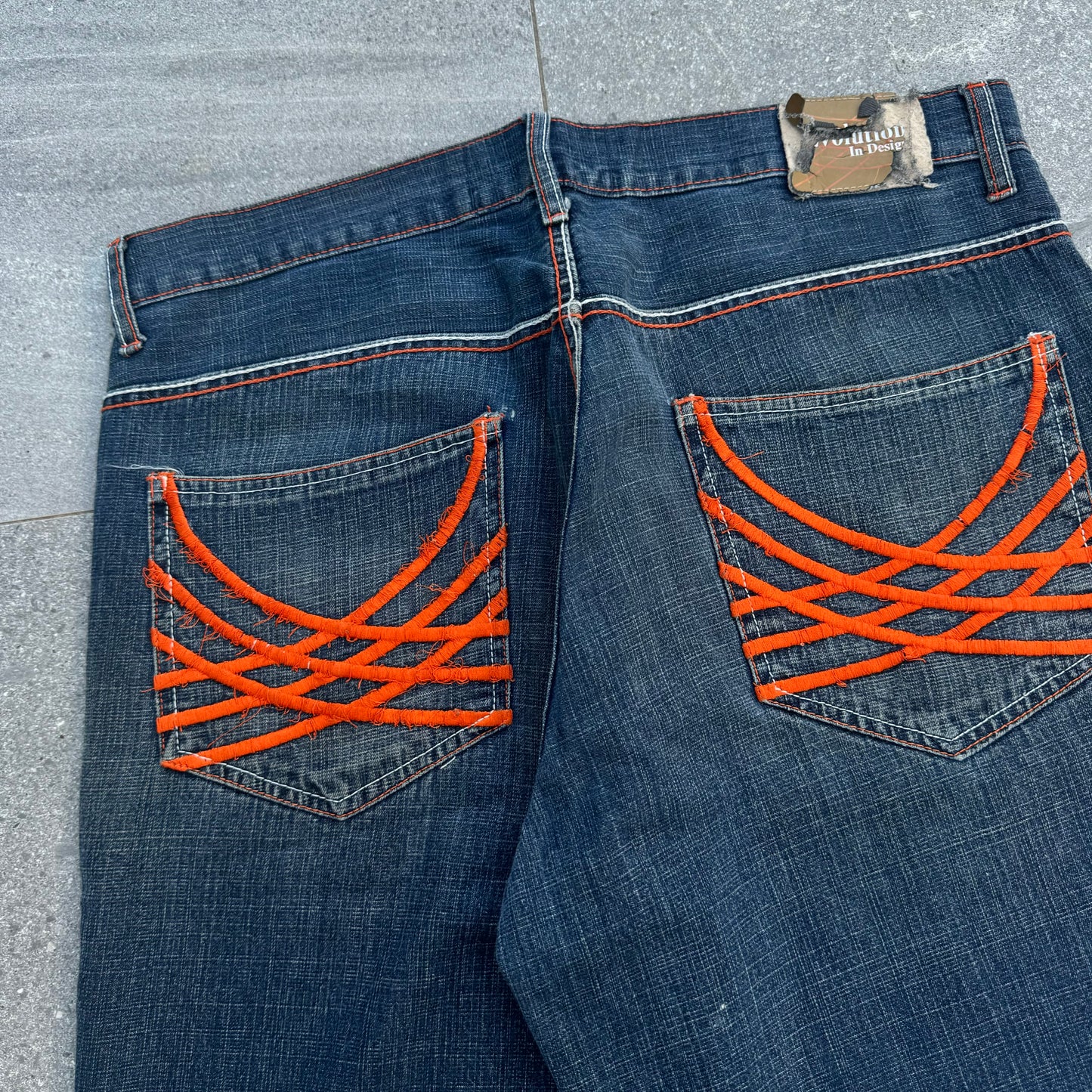 evolution jorts - 38x15”