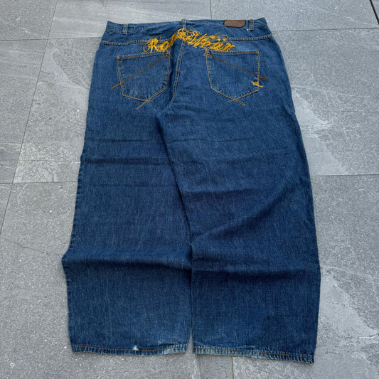 huge rocawear jeans - 46x32”