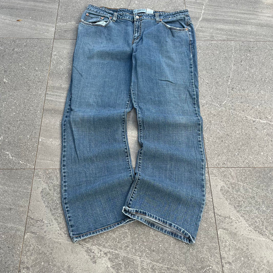 levi 515 bootcuts - 38x30”