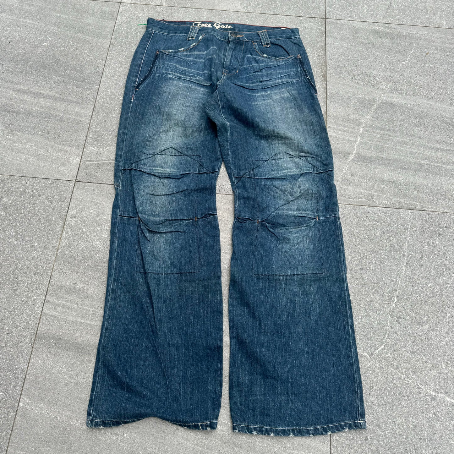 free gate bootcuts - 34x32”