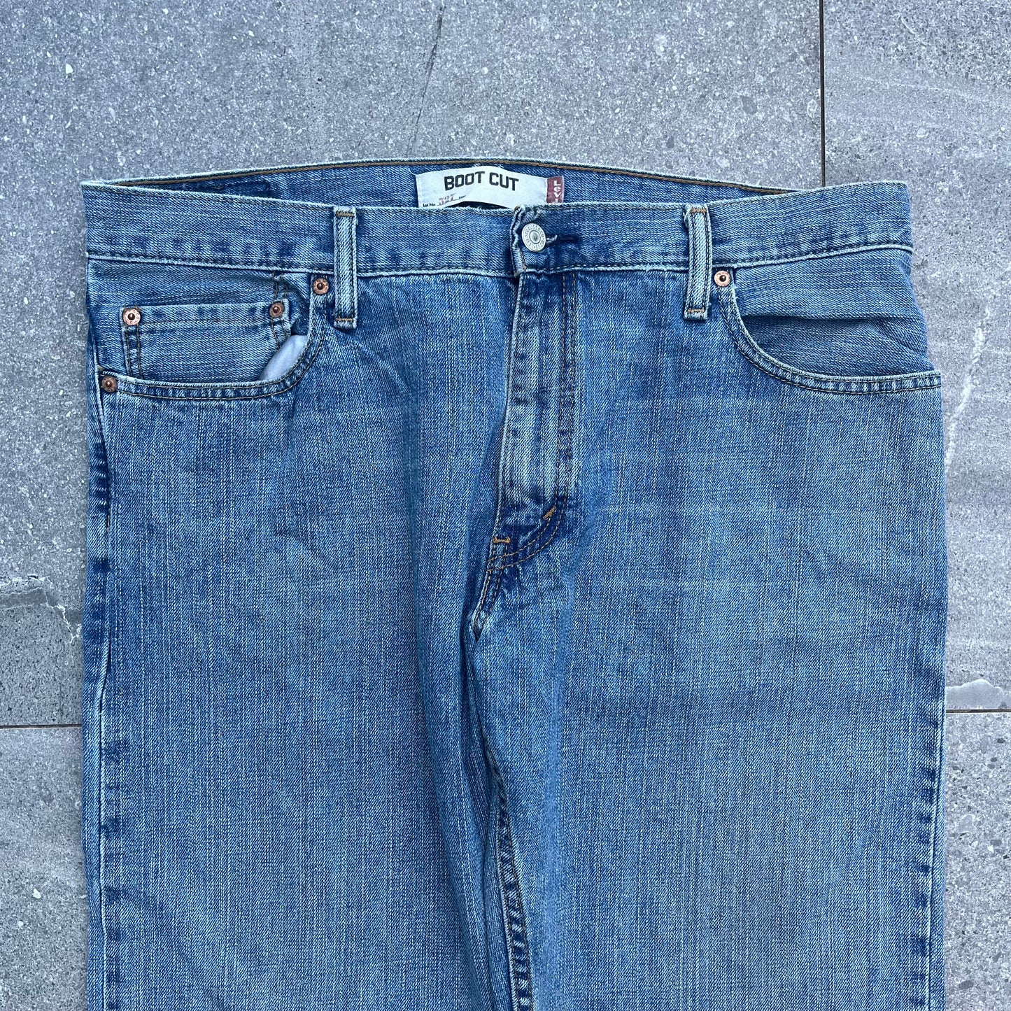beautiful levi 527 bootcuts - 36x30”