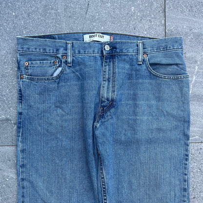 beautiful levi 527 bootcuts - 36x30”