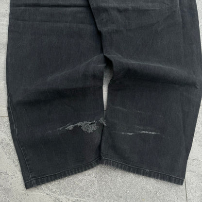 fattest black southpoles - 42x32”