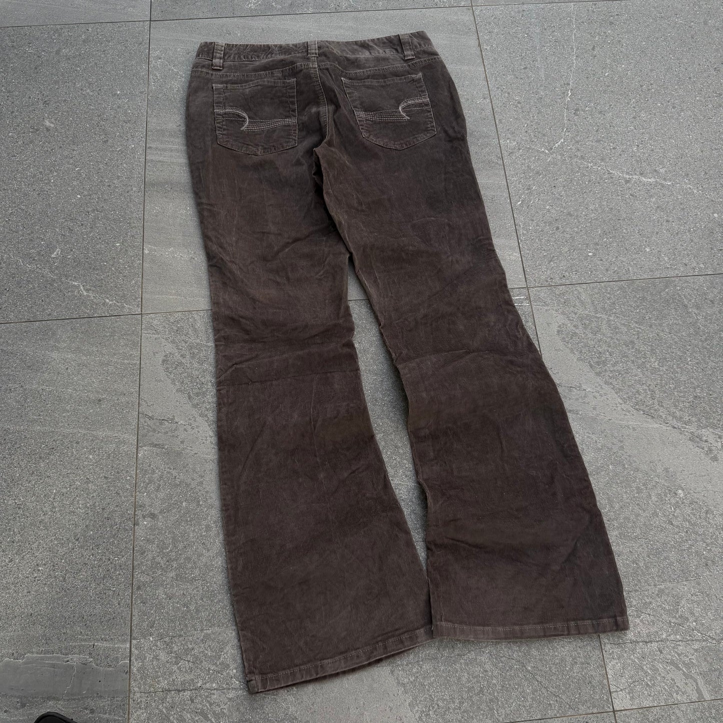 2000s corduroy bootcuts - 32x32”