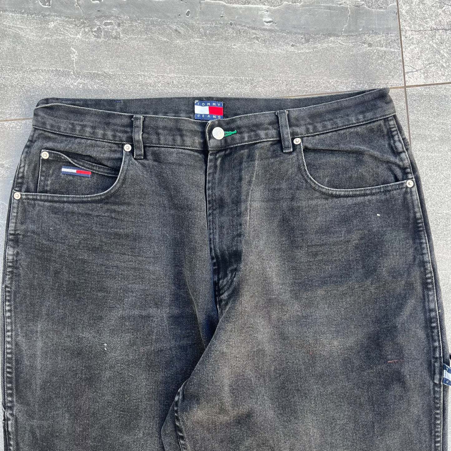 insane tommy jeans - 38x32”