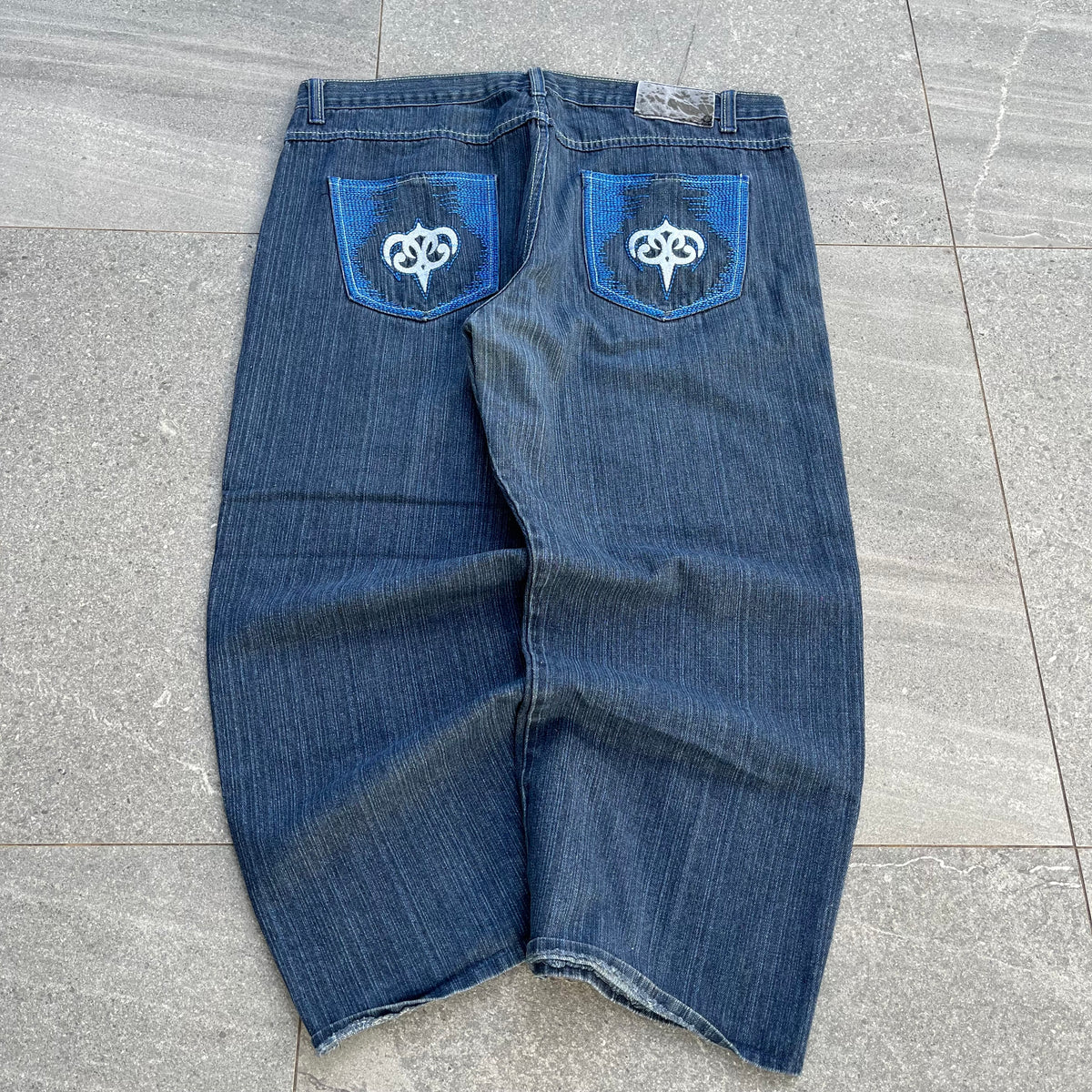dwntwn express embroidered denim - 40x28”