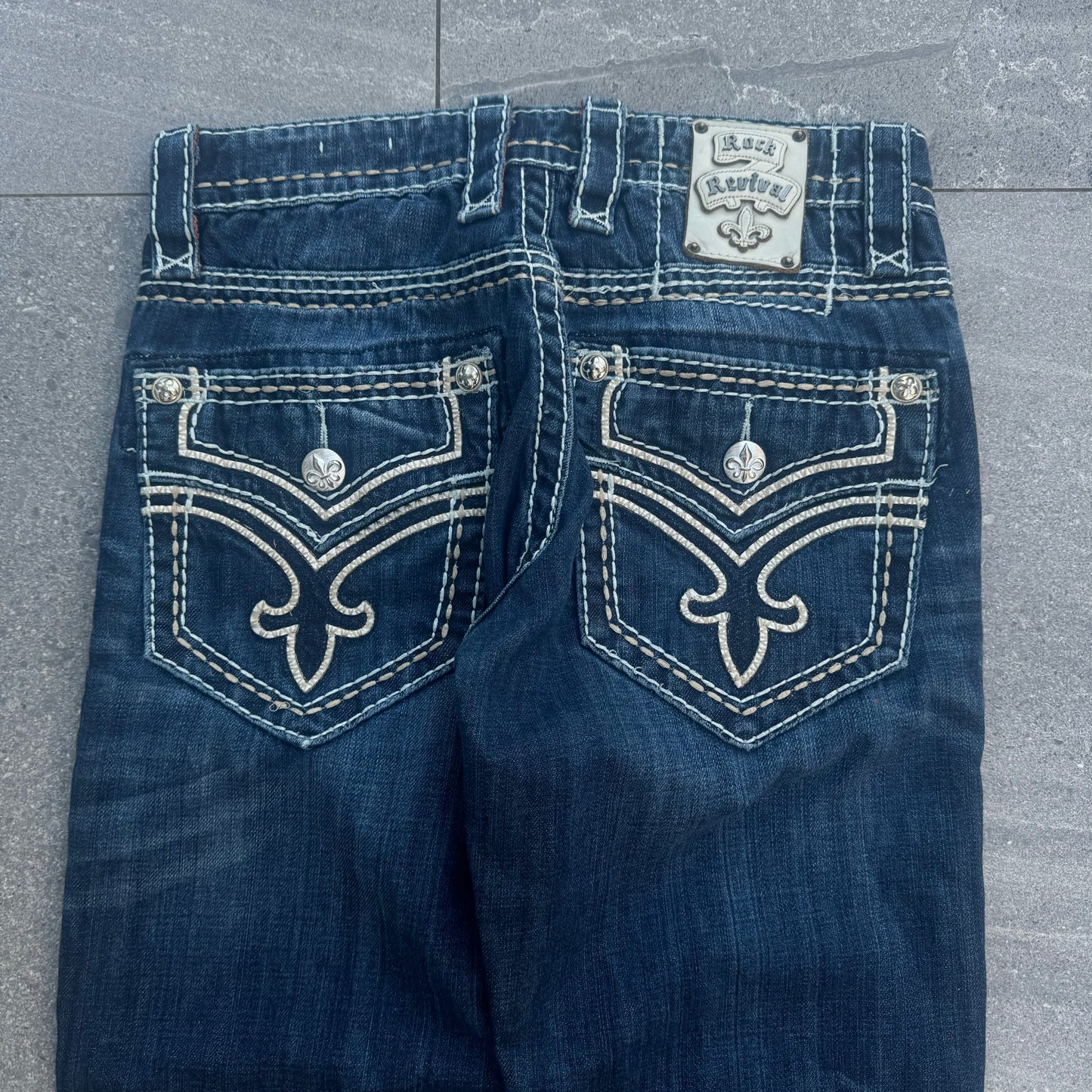 rock revivals - 31x30”