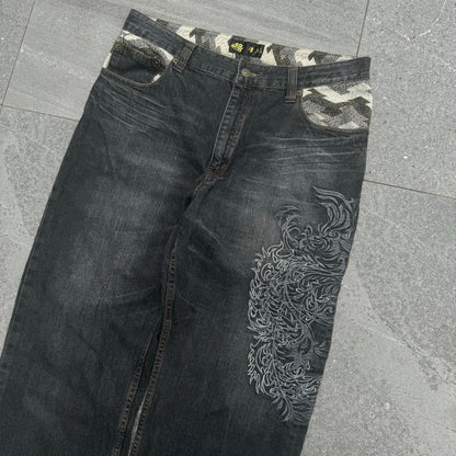 beautiful japanese dragon jeans - 34x29”