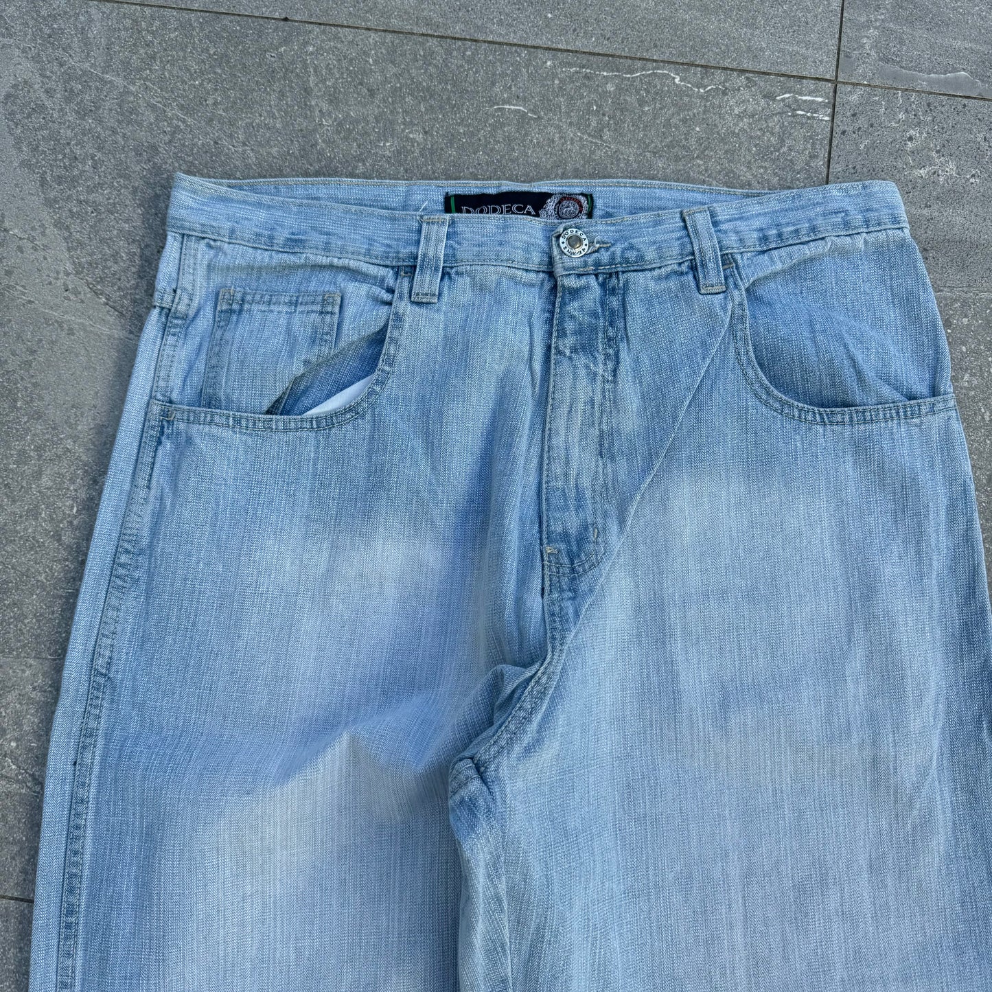 lightwash dodeca southpoles - 38x33”