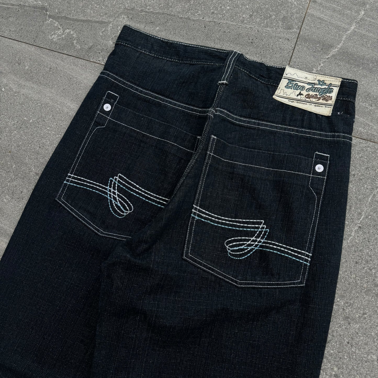 FLOOOODED 5IVE JUNGLE JEANS SO PHAT - 33x34”