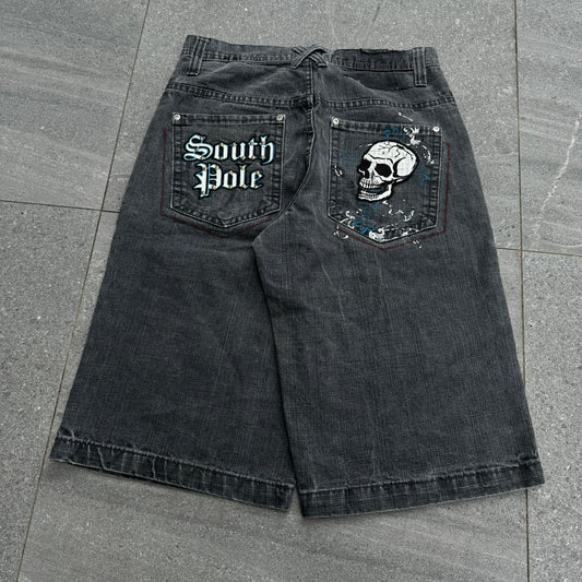 grail southpole skulls - 32”