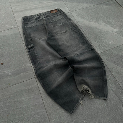 beautiful rocawear jeans - 36x32”