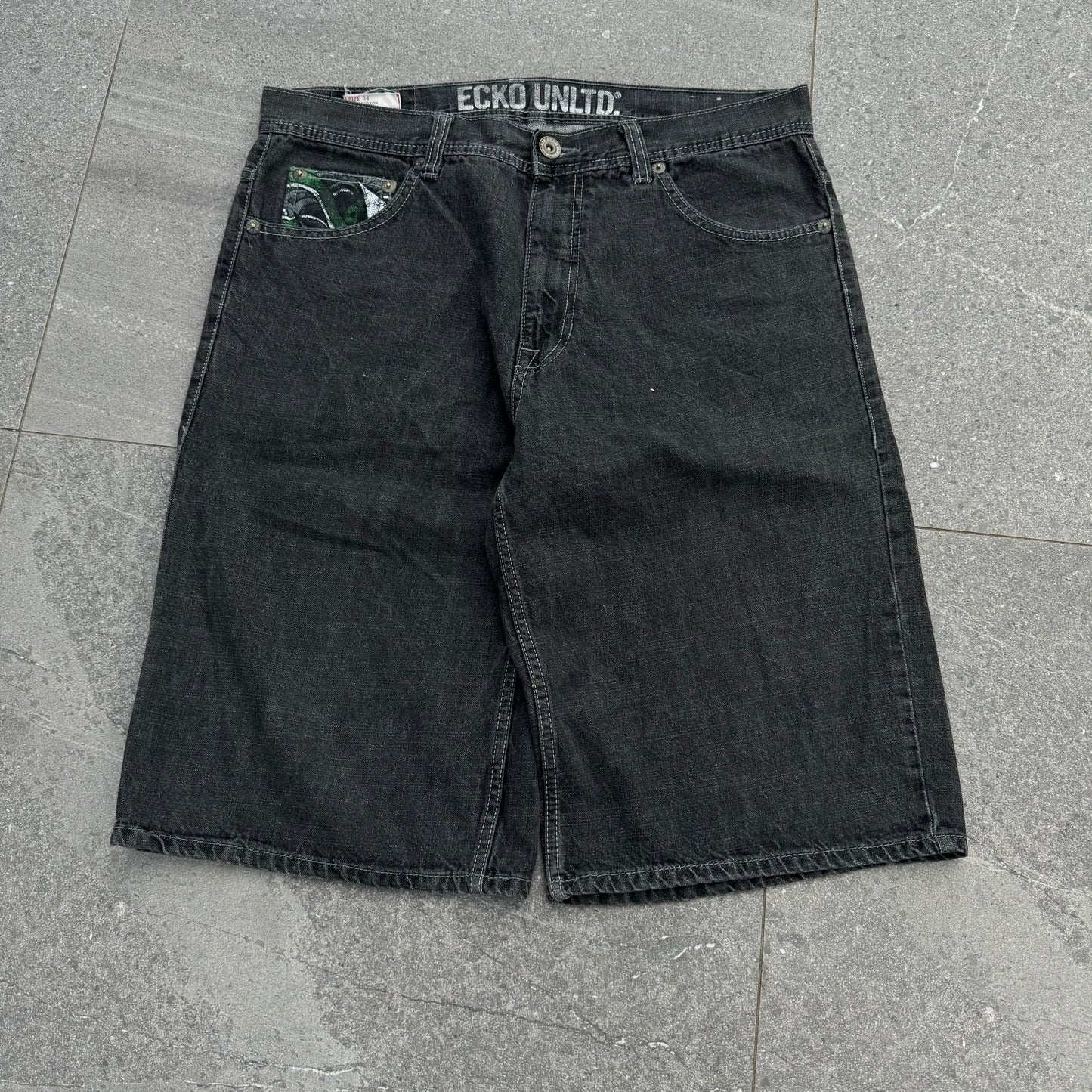 cleanest eckos - 36x14”