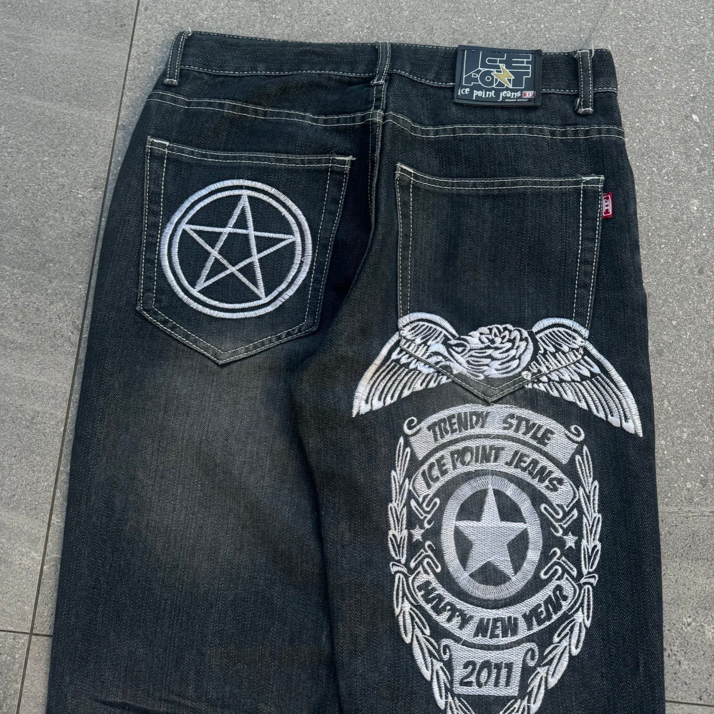ice point jeans - 31x32”